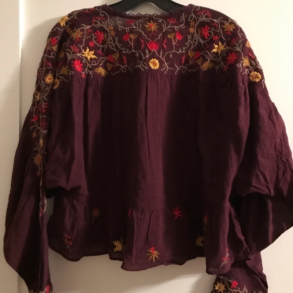 Free People embroidered top !!! Price firm - Picture 5 of 7